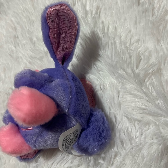 Rainbocorns
Minty Bunnycorn Mini Surprise - Picture 8 of 9